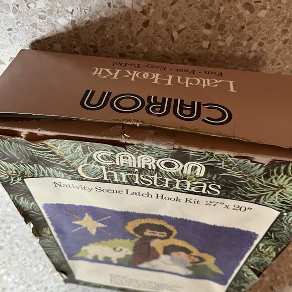 Caron Christmas Nativity Scene Latch Hook Rug Kit 27 X 20 Craft 1978 Jesus Lamb - Picture 3 of 9